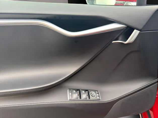 Tesla Model S 100 D