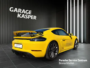 PORSCHE Cayman 718 GT4