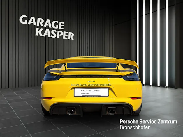 PORSCHE Cayman 718 GT4