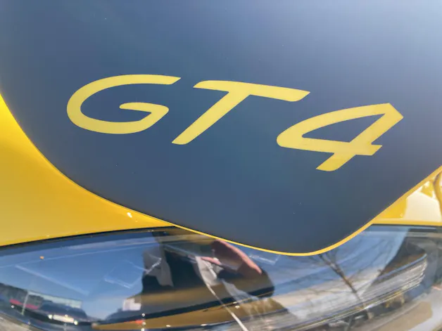 Porsche Cayman 718 GT4