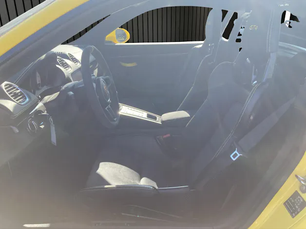 Porsche Cayman 718 GT4