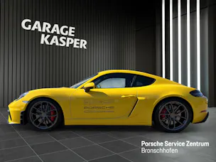 PORSCHE Cayman 718 GT4