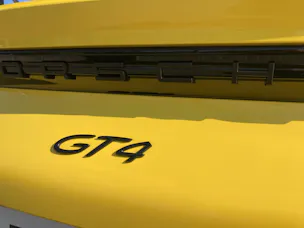Porsche Cayman 718 GT4