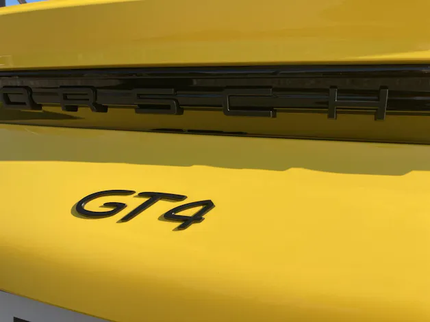 Porsche Cayman 718 GT4