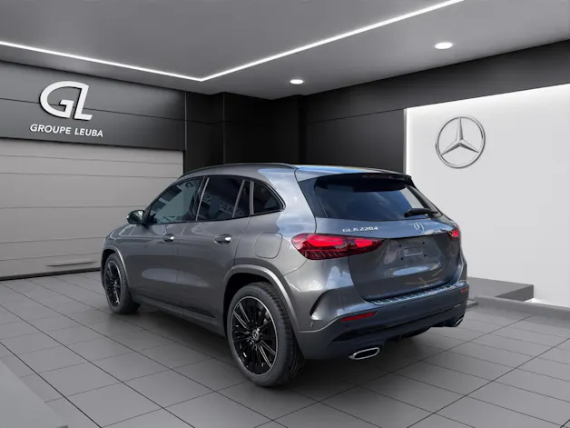 Mercedes-Benz GLA 220d 4Matic 8G-DCTSwiss Star