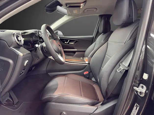 Mercedes-Benz GLC 300 e 4MATIC with EQ Hybrid Technology "EQ Star"