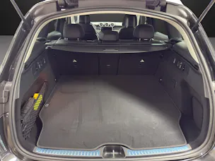 Mercedes-Benz GLC 300 e 4MATIC with EQ Hybrid Technology "EQ Star"