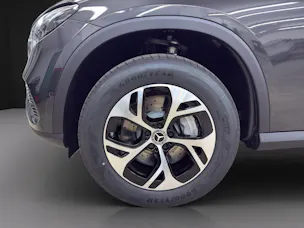 Mercedes-Benz GLC 300 e 4MATIC with EQ Hybrid Technology "EQ Star"