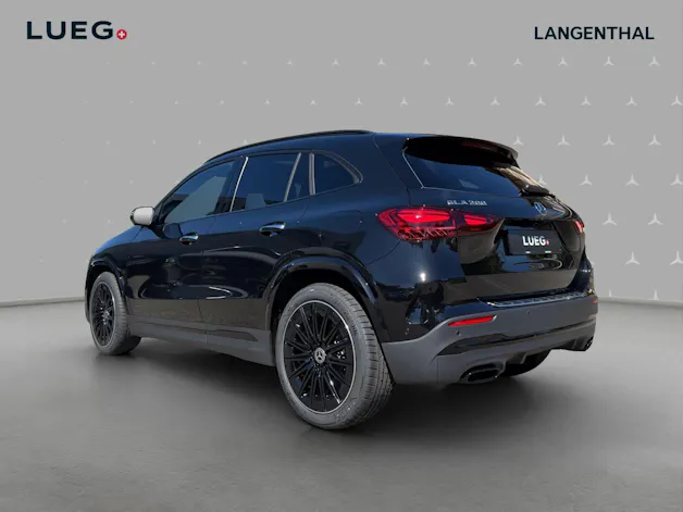 Mercedes-Benz GLA 200 Night Star 7G-DCT