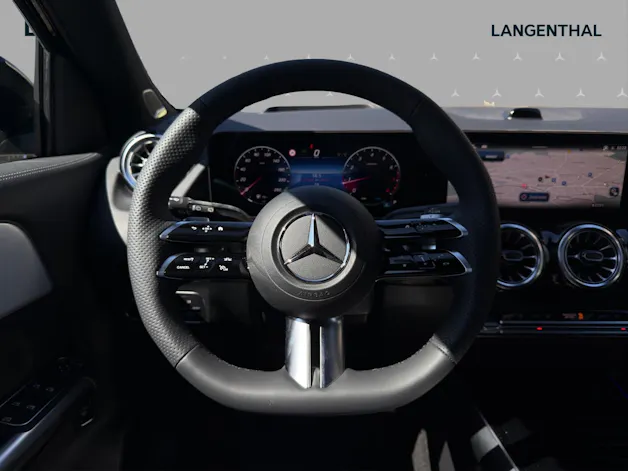 Mercedes-Benz GLA 200 Night Star 7G-DCT
