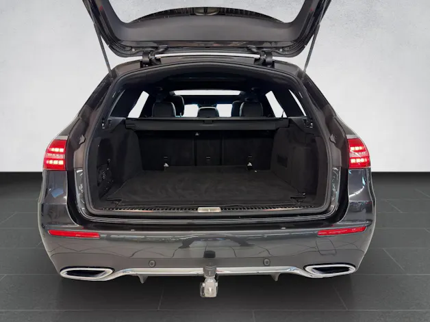 Mercedes-Benz E 220 d T 4M AMG Line Swiss Star