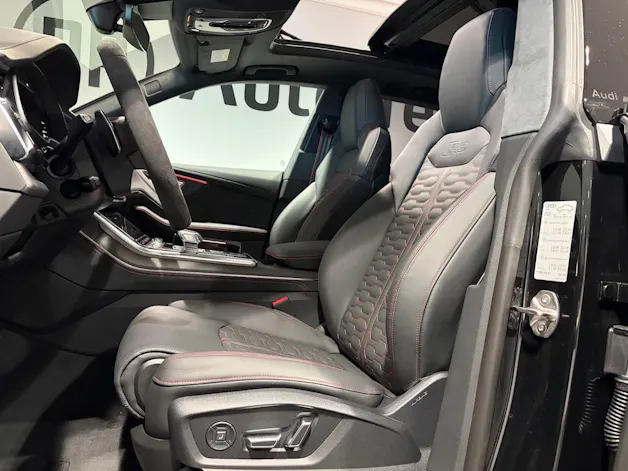 Audi RSQ8 performance quattro