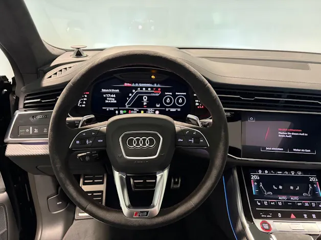 Audi RSQ8 performance quattro