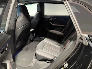 Audi RSQ8 performance quattro