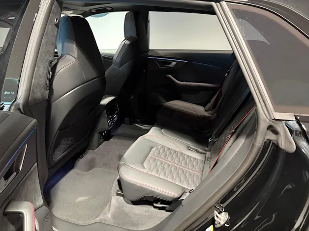 Audi RSQ8 performance quattro