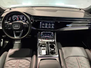 Audi RSQ8 performance quattro