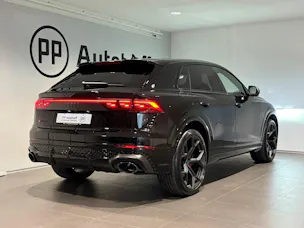 Audi RSQ8 performance quattro