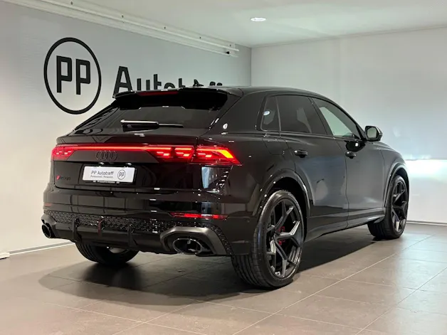 Audi RSQ8 performance quattro