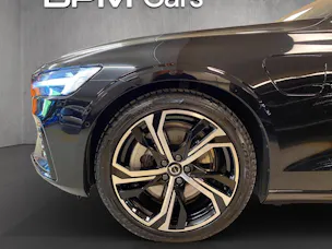 Volvo V60 T6 eAWD Plug in Hybrid Plus Dark Geartronic