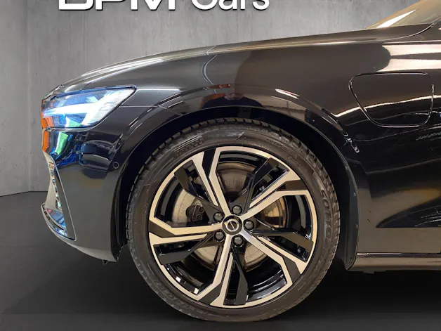 Volvo V60 T6 eAWD Plug in Hybrid Plus Dark Geartronic