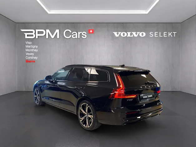 Volvo V60 T6 eAWD Plug in Hybrid Plus Dark Geartronic