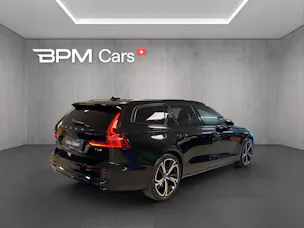 Volvo V60 T6 eAWD Plug in Hybrid Plus Dark Geartronic