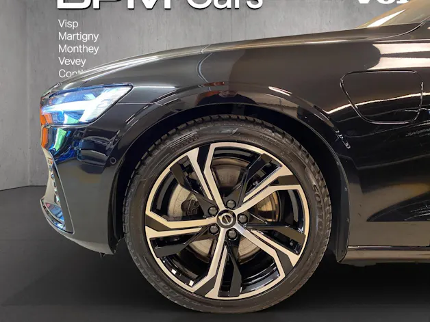 Volvo V60 T6 eAWD Plug in Hybrid Plus Dark Geartronic