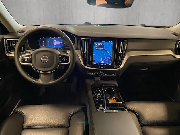 Volvo V60 T6 eAWD Plug in Hybrid Plus Dark Geartronic