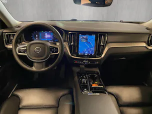 Volvo V60 T6 eAWD Plug in Hybrid Plus Dark Geartronic