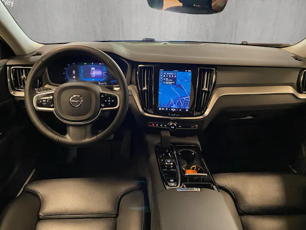 Volvo V60 T6 eAWD Plug in Hybrid Plus Dark Geartronic