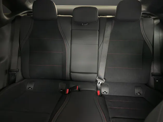 Mercedes-Benz CLA 220 4MATIC