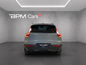 Volvo XC40 B3 Benzin Mild Hybrid Plus Dark DCT