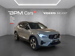 Volvo XC40 B3 Benzin Mild Hybrid Plus Dark DCT