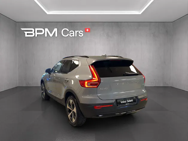 Volvo XC40 B3 Benzin Mild Hybrid Plus Dark DCT