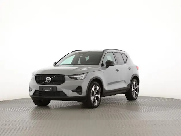 Volvo XC40 B3 Benzin Mild Hybrid Plus Dark DCT