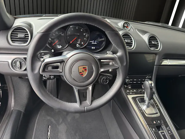 PORSCHE Boxster 718