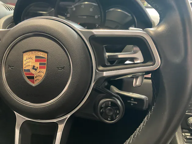 PORSCHE Boxster 718