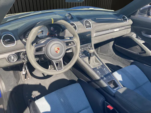 Porsche 718 Spyder RS