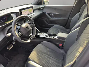Peugeot 2008 1.2 Hybrid 145 GT
