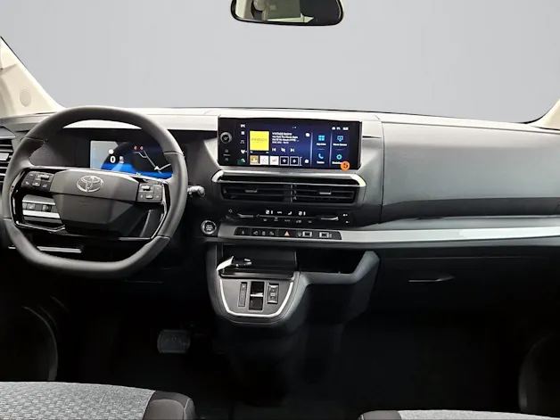 Toyota PROACE Verso L1 2.2 D Trend