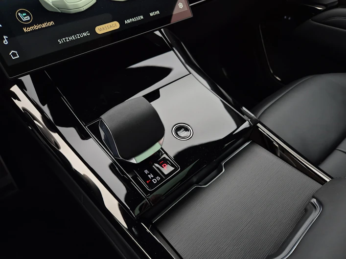 Fahrzeugbild LAND ROVER RANGE ROVER SPORT