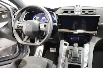 https://vehicle.imgix.net/4291737/7ae21d71-3004-411f-852f-c1adb7bce1f0.JPG