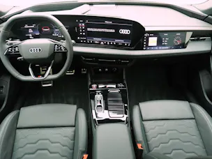 AUDI S6 e-tron Avant quattro