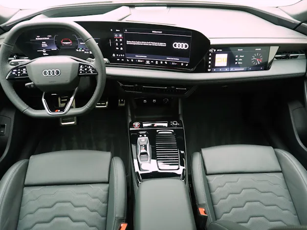 Audi S6 e-tron Avant quattro