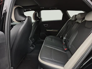 https://vehicle.imgix.net/4291794/eb2bfa6f-46f7-43f0-8932-91c2a1866e1f.jpg