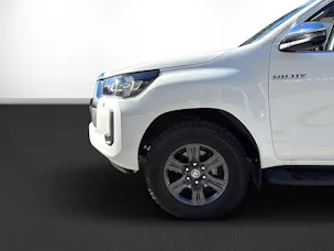 Toyota Hilux Double Cab.-Alubrücke 2.4 D-4D 150 Style