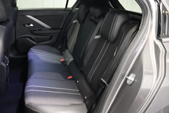 https://vehicle.imgix.net/4291806/8aa8689d-93df-4113-9e20-5bab19035664.JPG