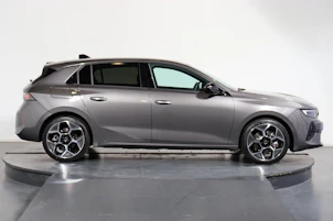 image du véhicule OPEL Astra 1.6 T PHEV 180 Swiss Plus