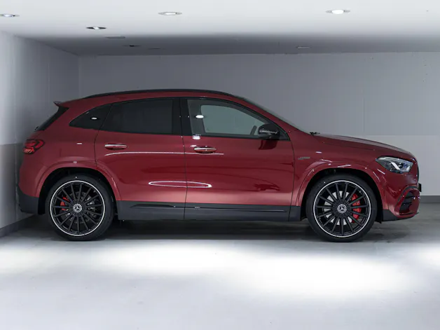Mercedes-Benz GLA 35 AMG 4MATIC