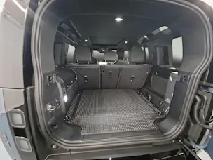 Land Rover Defender 110 2.0 P300e X-Dynamic HSE
